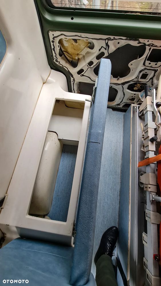 Volkswagen Transporter - 25