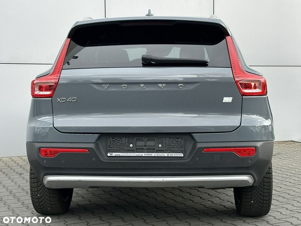 Volvo XC 40 T4 Plug-In Hybrid Core - 13