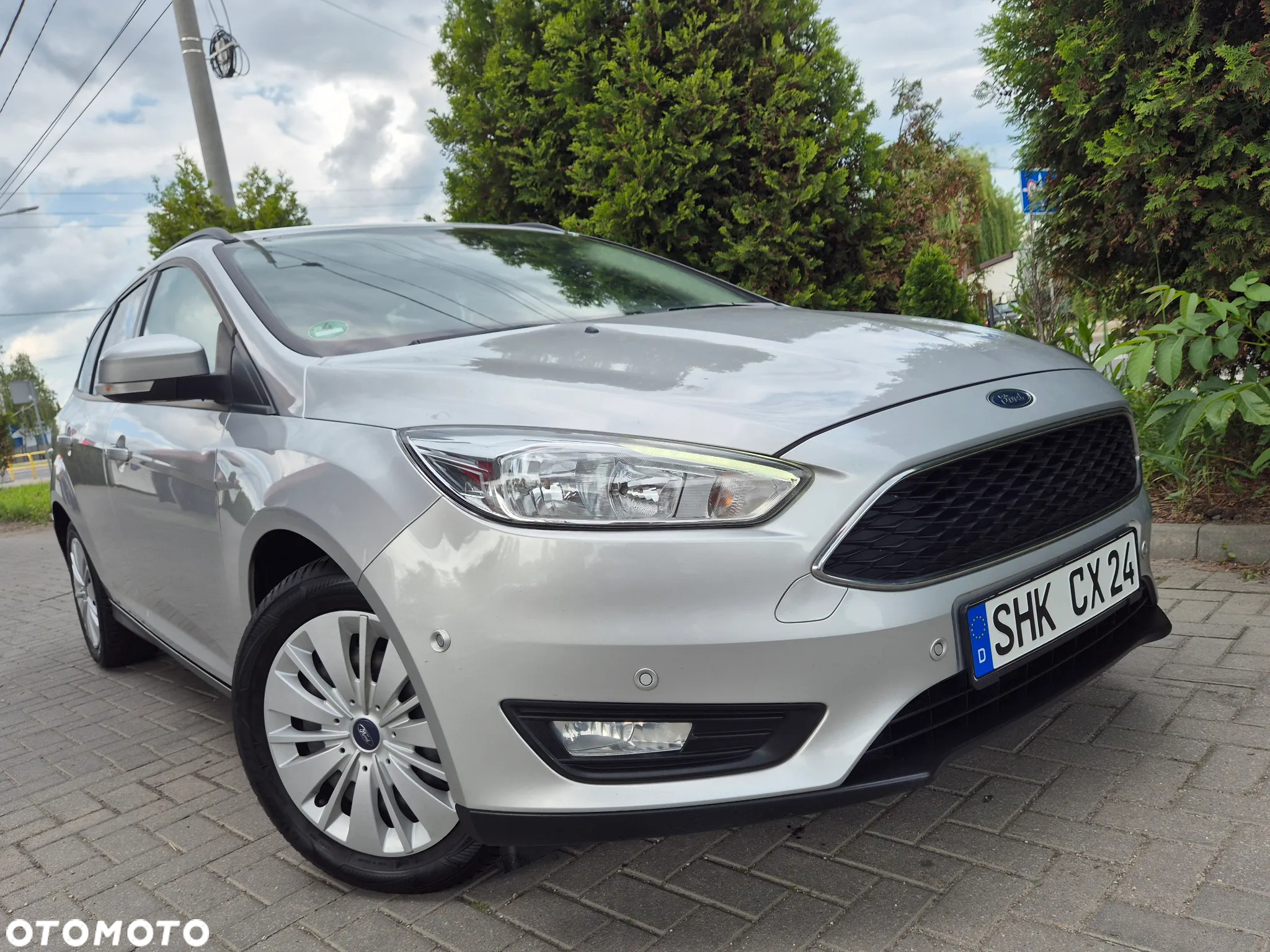 Ford Focus Turnier 1.0 EcoBoost Start-Stopp-System TITANIUM STYLE - 16
