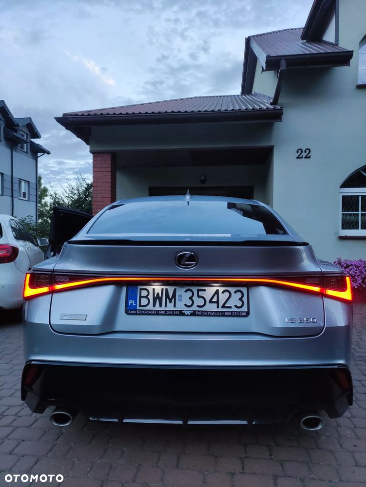 Lexus IS - 13