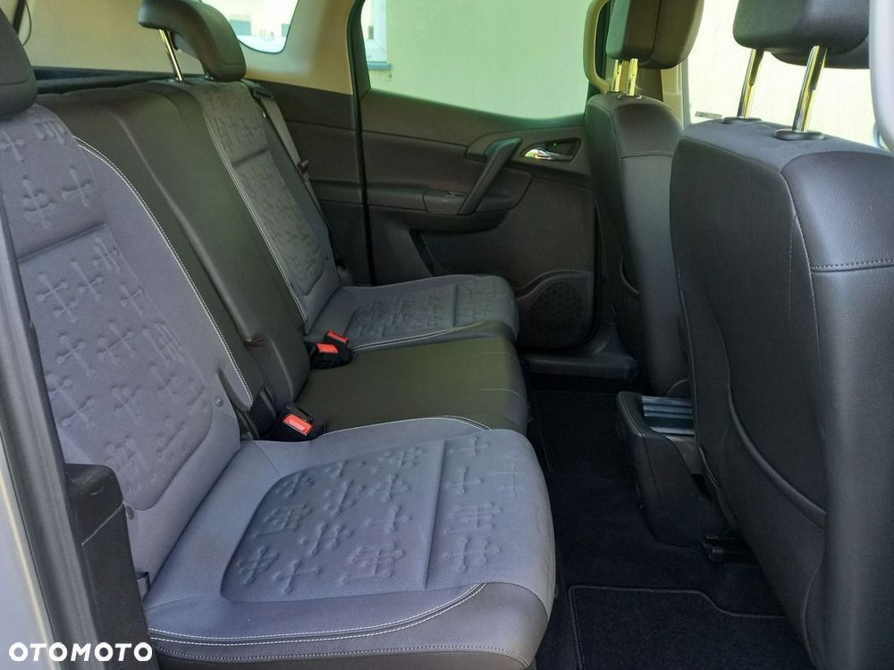 Opel Meriva 1.4 T Essentia S&S - 24