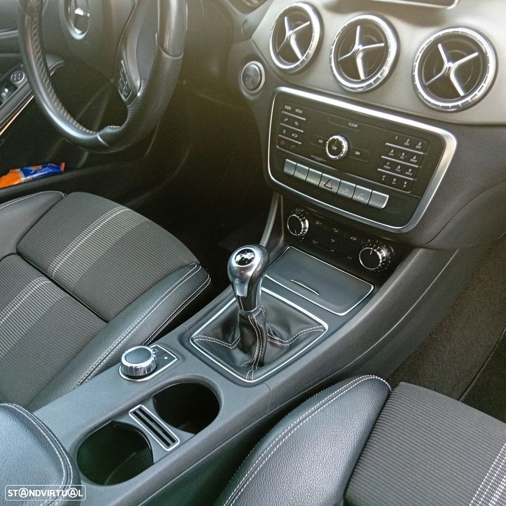 Mercedes-Benz CLA 180 d Shooting Brake Urban - 6