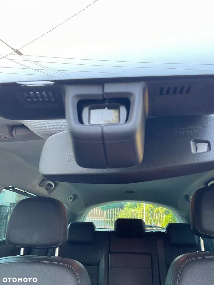 Opel Insignia - 25