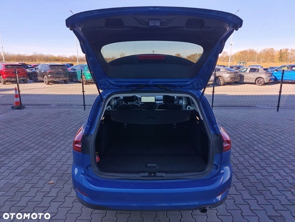 Ford Focus 1.0 EcoBoost Titanium - 10