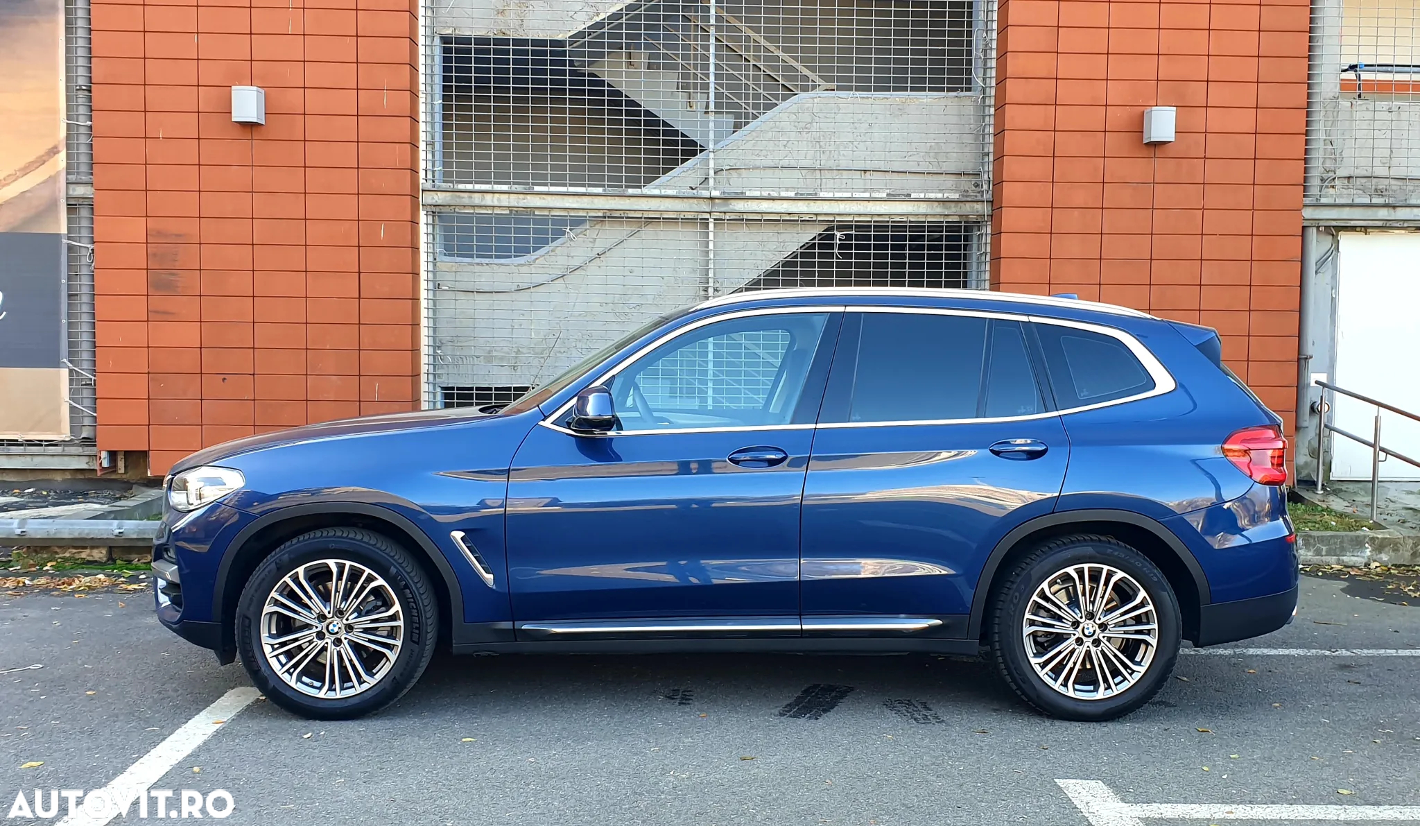 BMW X3 xDrive20d AT Luxury Line - 5