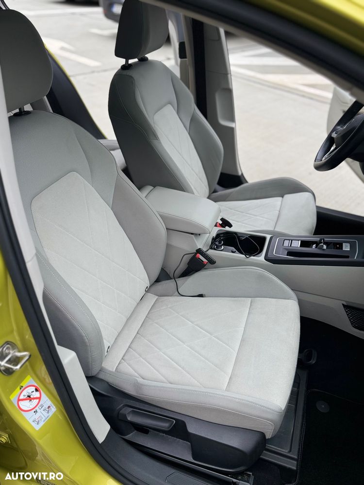 Volkswagen Golf 1.5 eTSI ACT DSG MHEV Style - 11