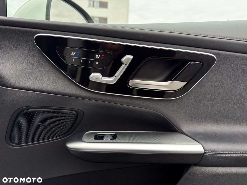 Mercedes-Benz GLC 200 mHEV 4-Matic AMG Line - 28