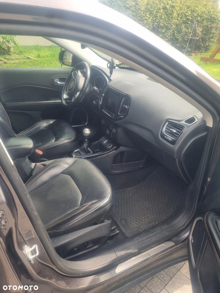 Jeep Compass 1.4 TMair Night Eagle FWD S&S - 2
