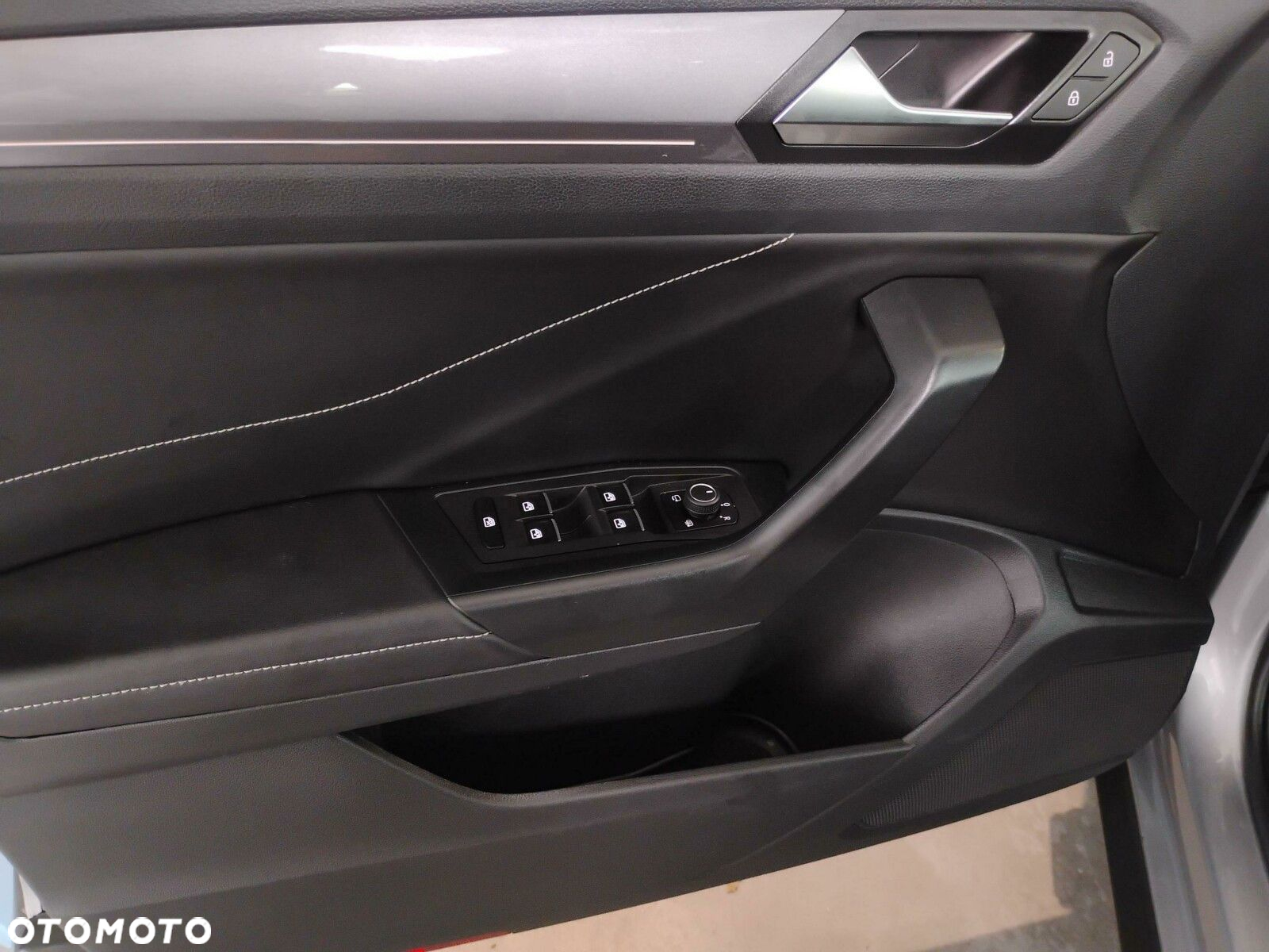 Volkswagen T-Roc 1.5 TSI Style DSG - 13