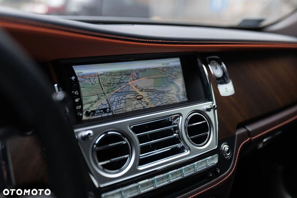 Rolls-Royce Wraith Standard - 38