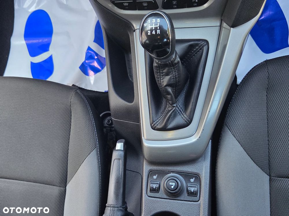 Ford Focus 1.6 Ti-VCT Style - 32