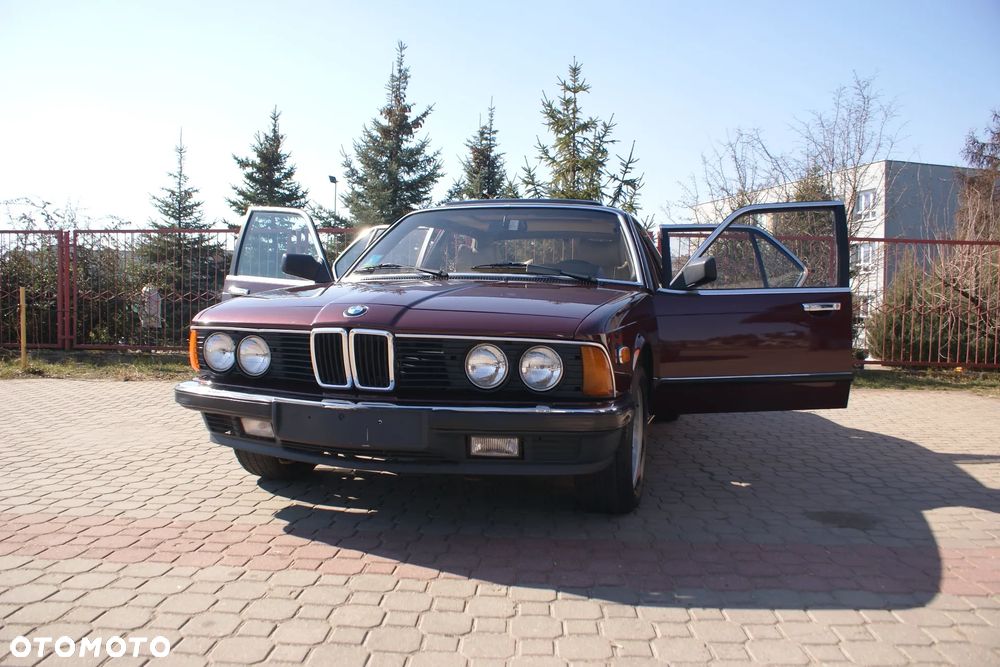 BMW Seria 7 - 19