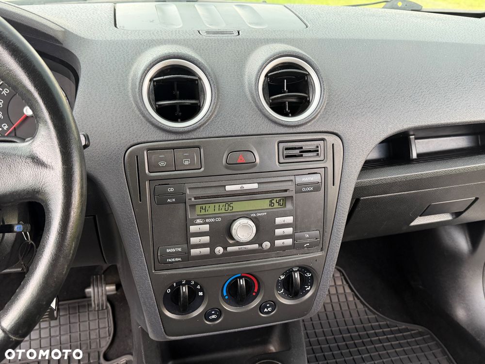 Ford Fusion 1.4 Elegance - 29