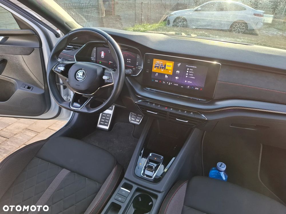 Skoda Octavia 2.0 TDI DSG RS - 12