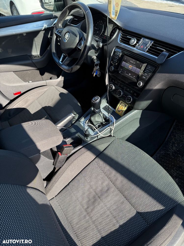Skoda Octavia 1.6 TDI Greenline - 5