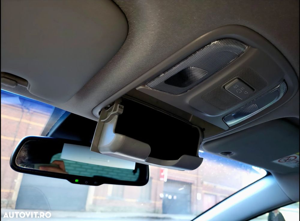 Kia Sportage 1.6 DSL MHEV 7DCT HP 4x2 Business Line - 37