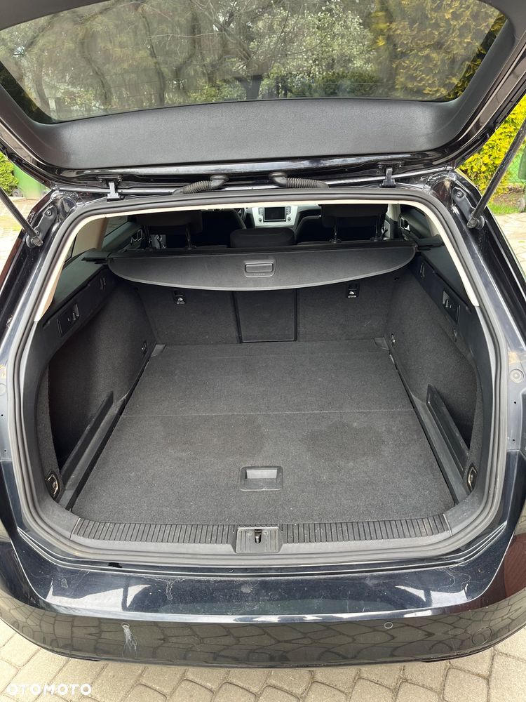 Volkswagen Passat 2.0 TDI SCR DSG Comfortline - 8