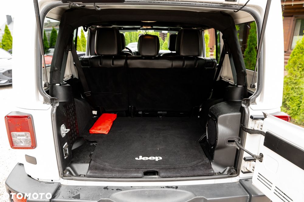 Jeep Wrangler Unlimited 3.6 Automatik Sahara - 20