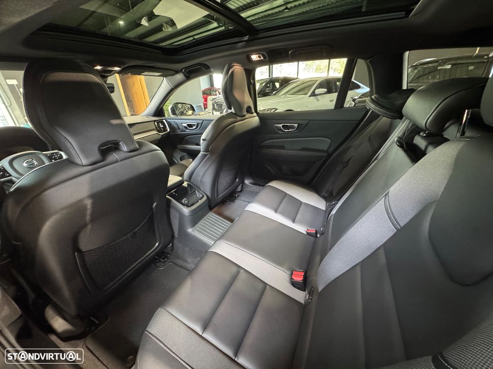 Volvo V60 2.0 T6 AWD TE R-Design - 24