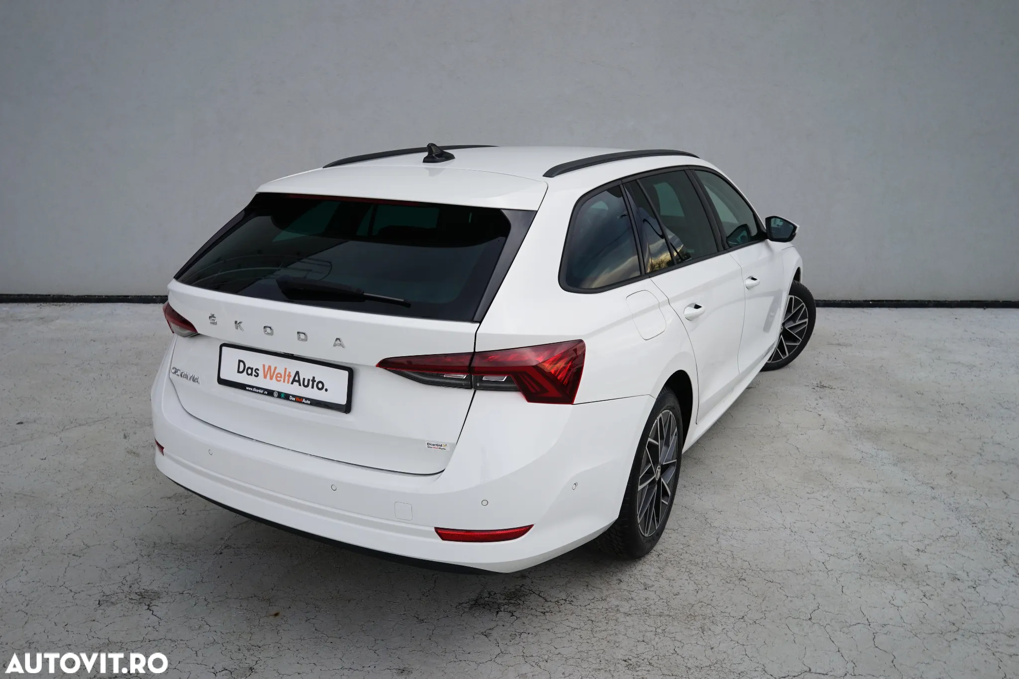 Skoda Octavia Combi Diesel 2.0 TDI DSG Style - 6