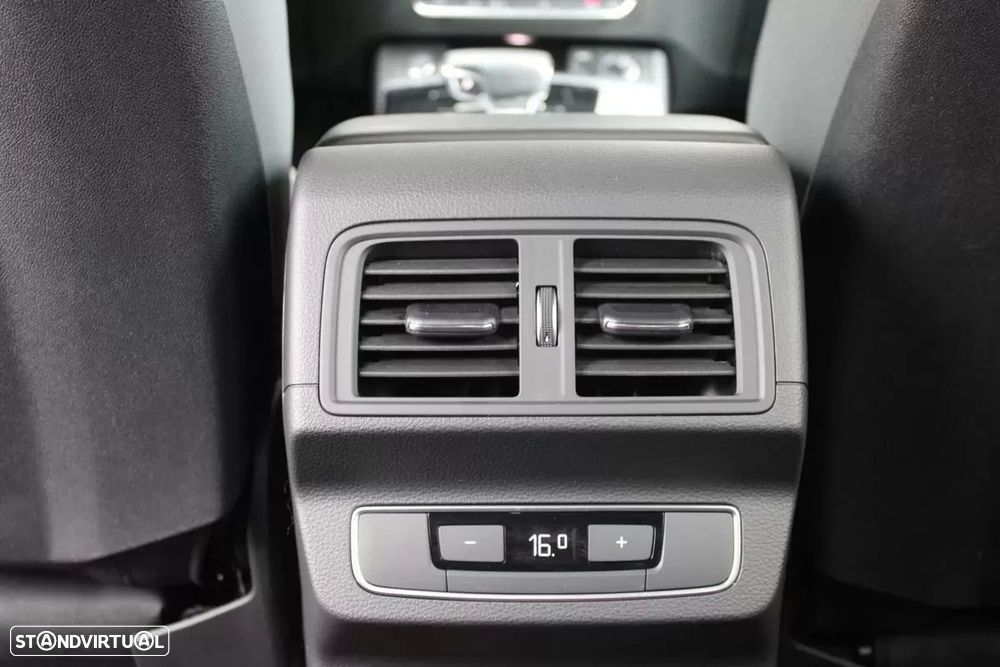 Audi Q5 Sportback 40 TDI quattro S line S tronic - 14