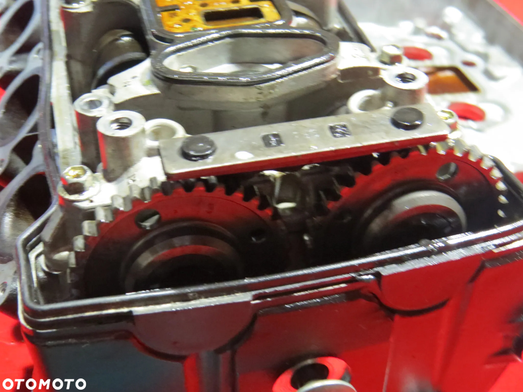 SUZUKI GSR 600 GSR600 K10 głowica pokrywa zaworów zawory head - 9
