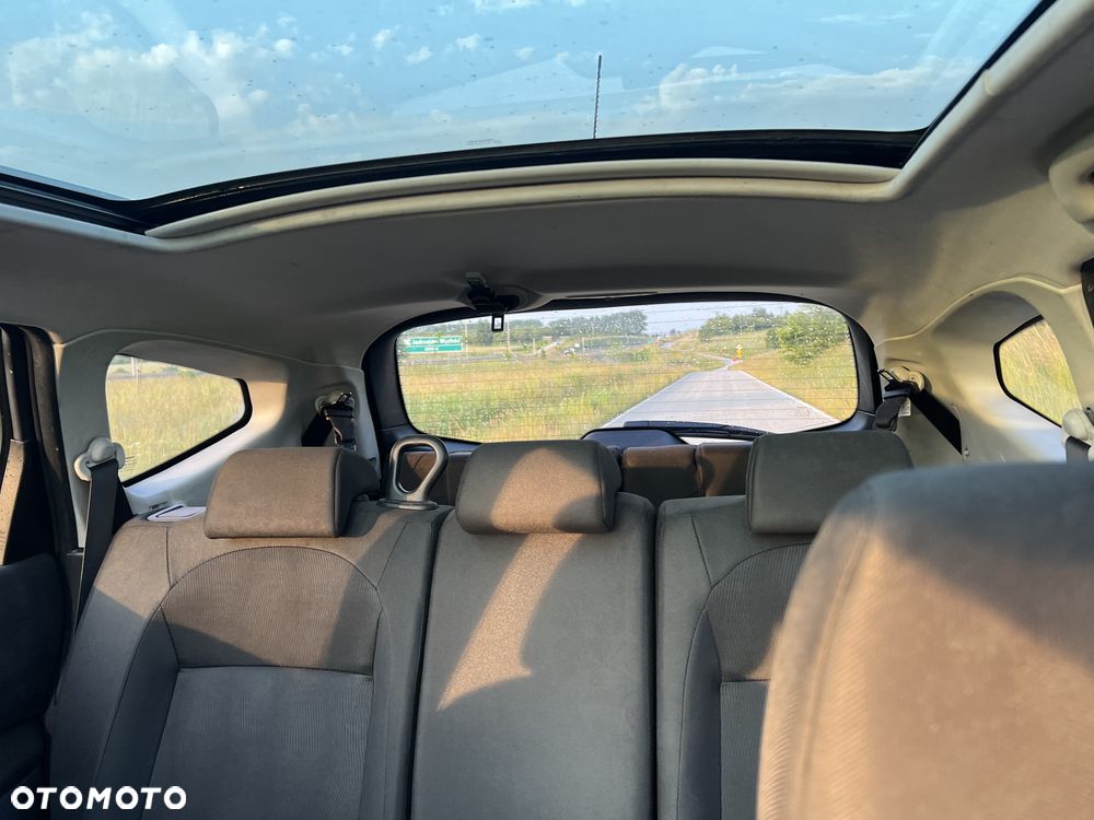 Nissan Qashqai+2 - 19