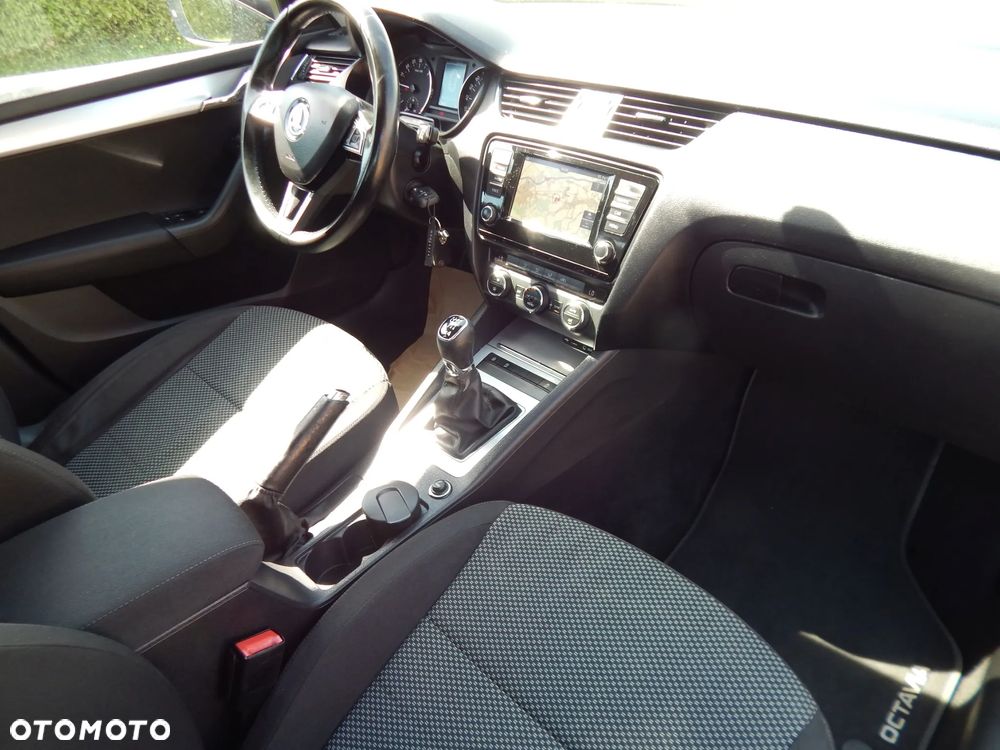 Skoda Octavia 1.6 TDI 4x4 Style - 12