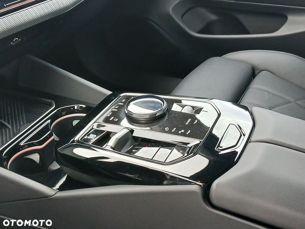 BMW Seria 5 520d mHEV M Sport - 17