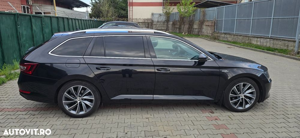 Skoda Superb 2.0 TDI 4X4 DSG Laurin & Klement - 8