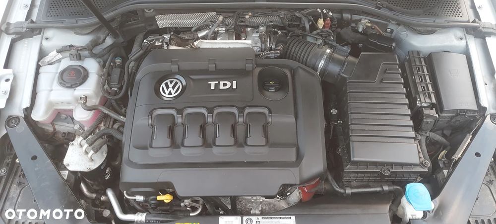 Volkswagen Passat 2.0 TDI 4Mot Elegance DSG - 21