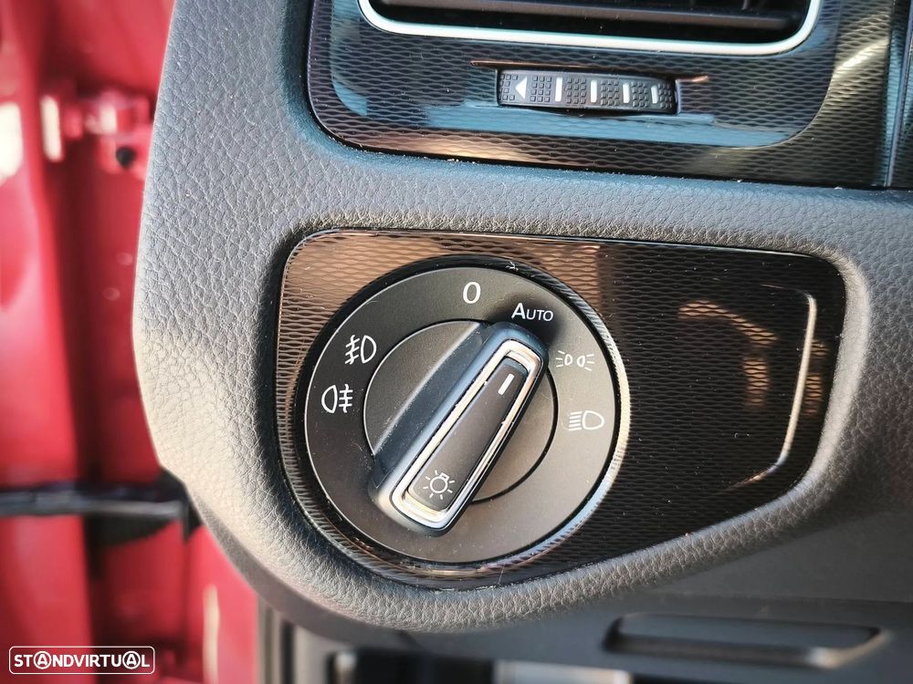 VW Golf 2.0 TDI GTD DSG - 31