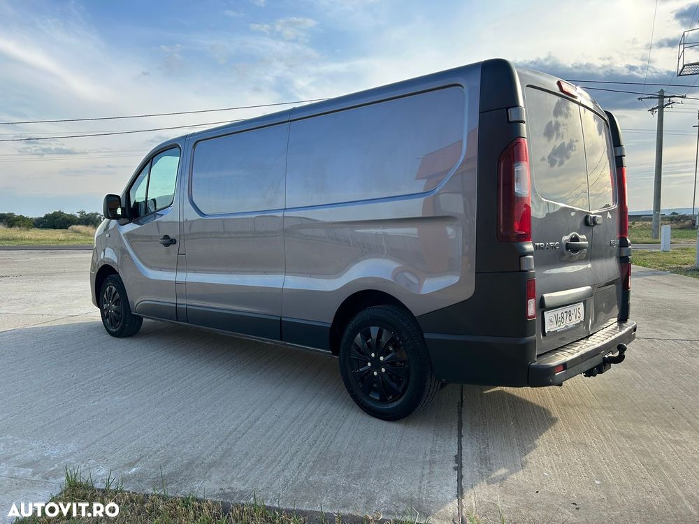 Renault Trafic 1.6 dCi 120 Grand Combi Authentique - 18