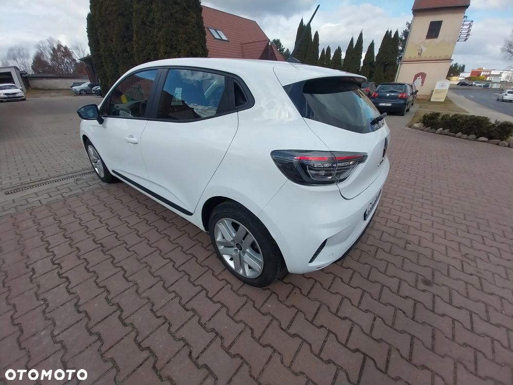 Renault Clio - 18