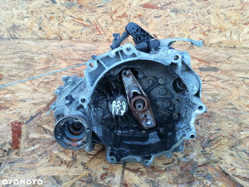 skoda roomster skrzynia biegów mkg manualna 5-biegowa 1.2 benzyna 69km 2011 - 2