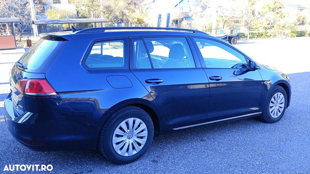 Volkswagen Golf 1.6 BlueTDI DSG Comfortline - 3