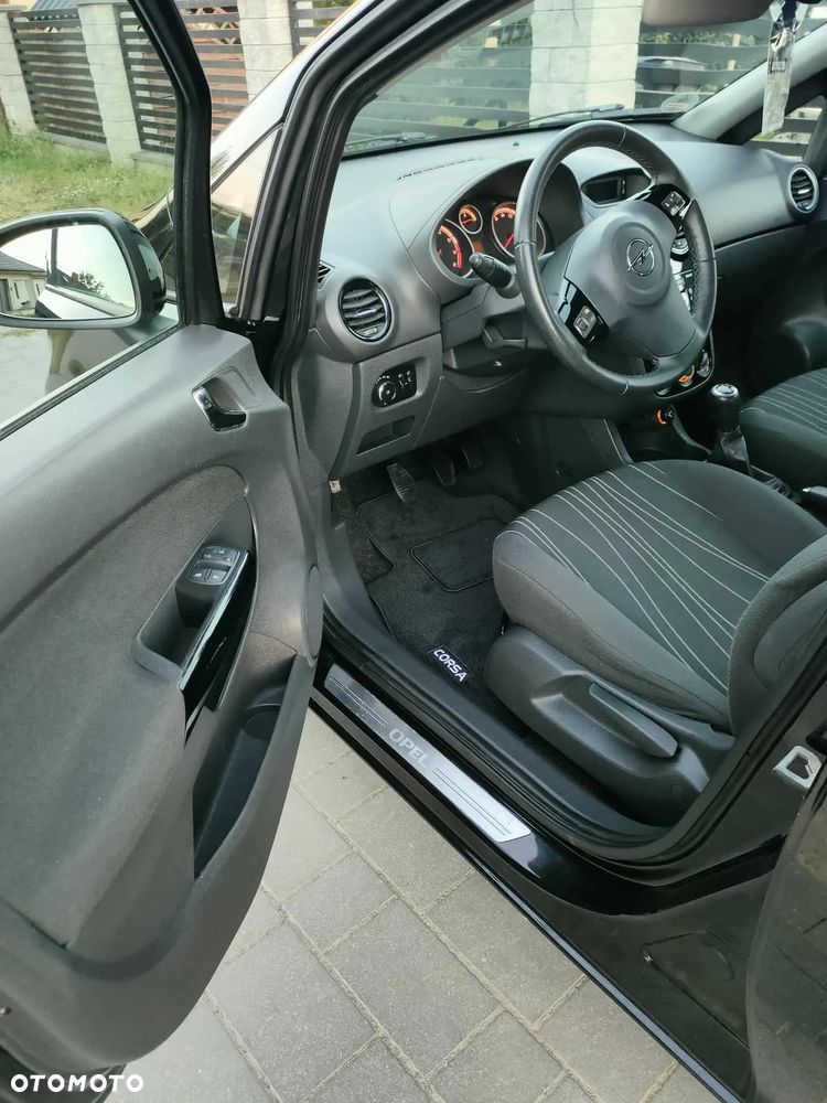 Opel Corsa 1.4 16V Color Edition - 17