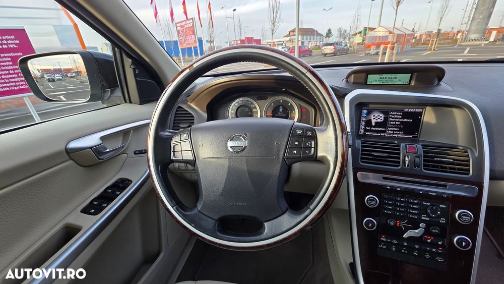 Volvo XC 60 D5 AWD - 28