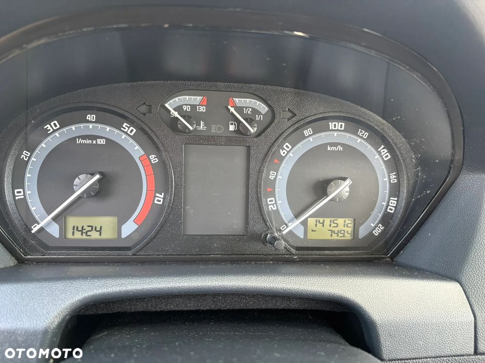 Skoda Fabia - 18