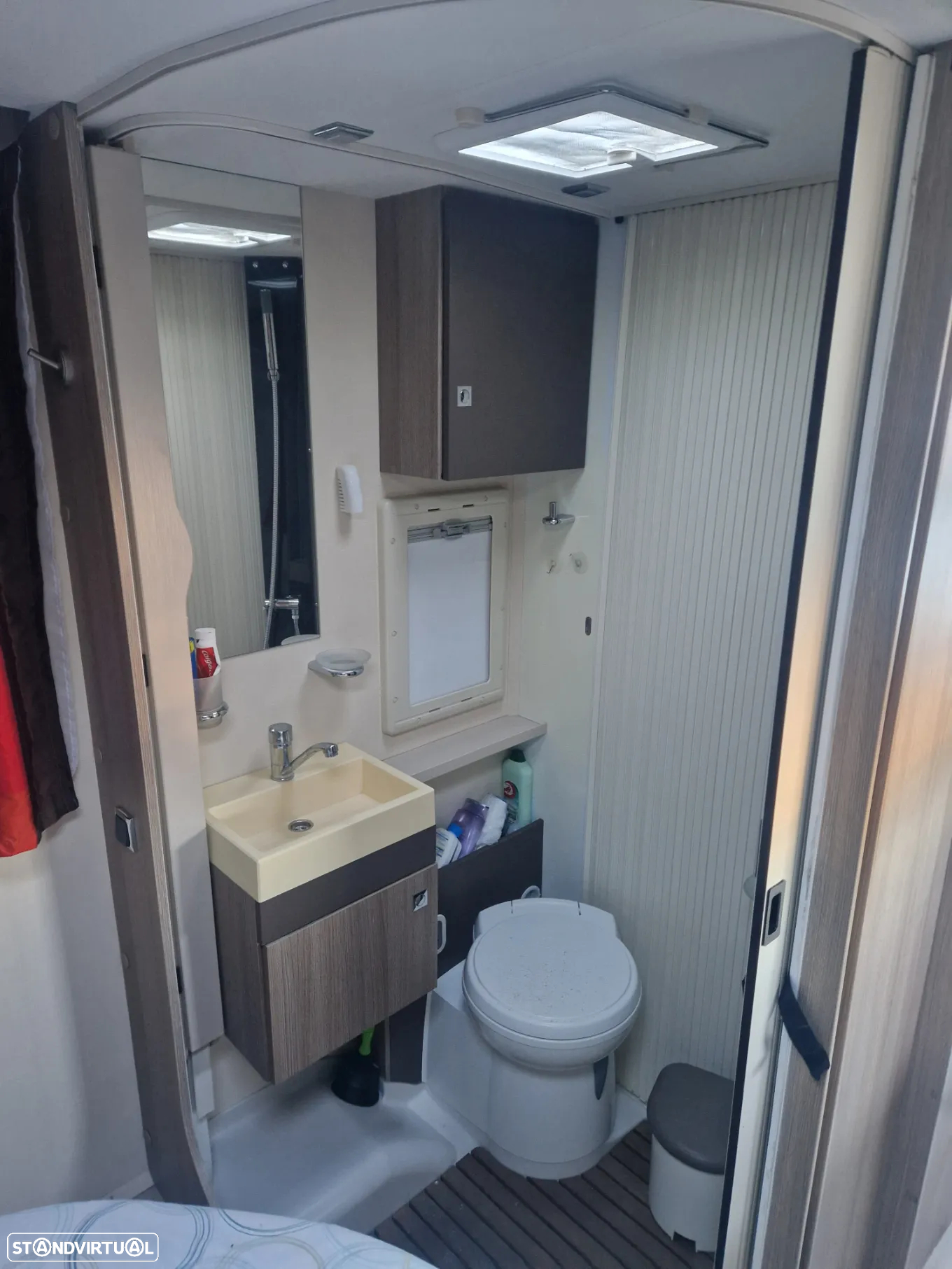 Ford Transit Challanger - 20