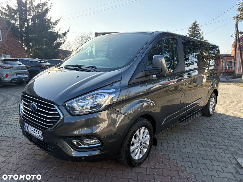 Ford Tourneo Custom - 2
