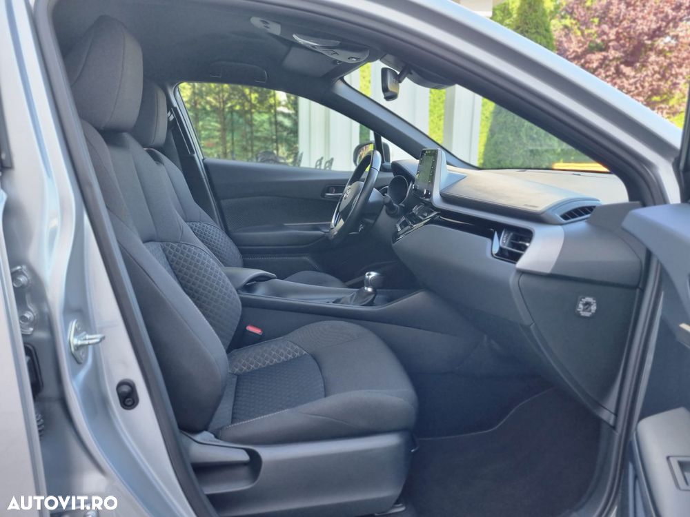 Toyota C-HR 2.0 HSD 184 CP 4x2 CVT Style - 8