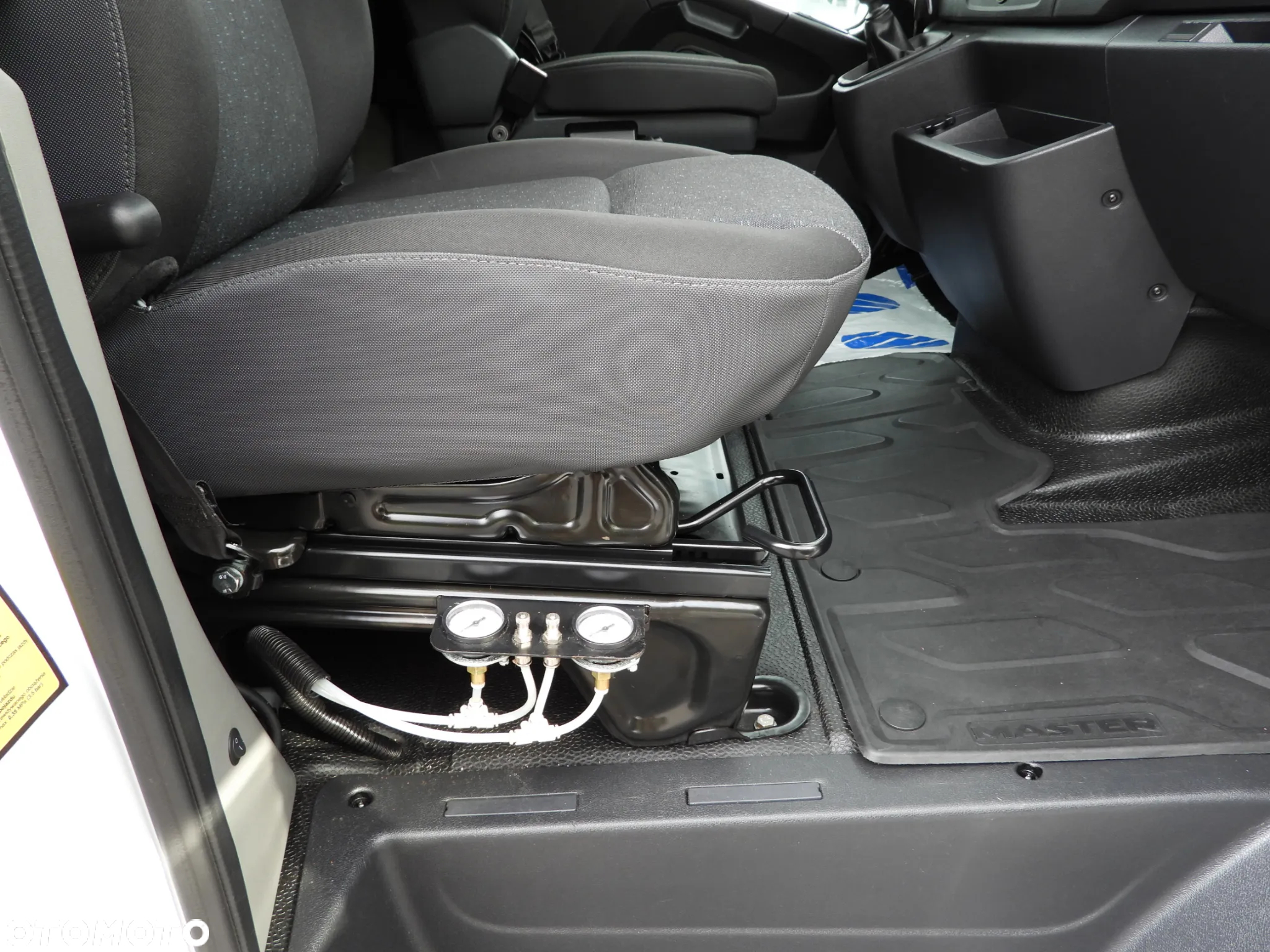Opel MOVANO PLANDEKA 10 PALET WEBASTO TEMPOMAT KLIMATYZACJA LEDY PNEUMATYKA 165KM [ 268259 ] - 35