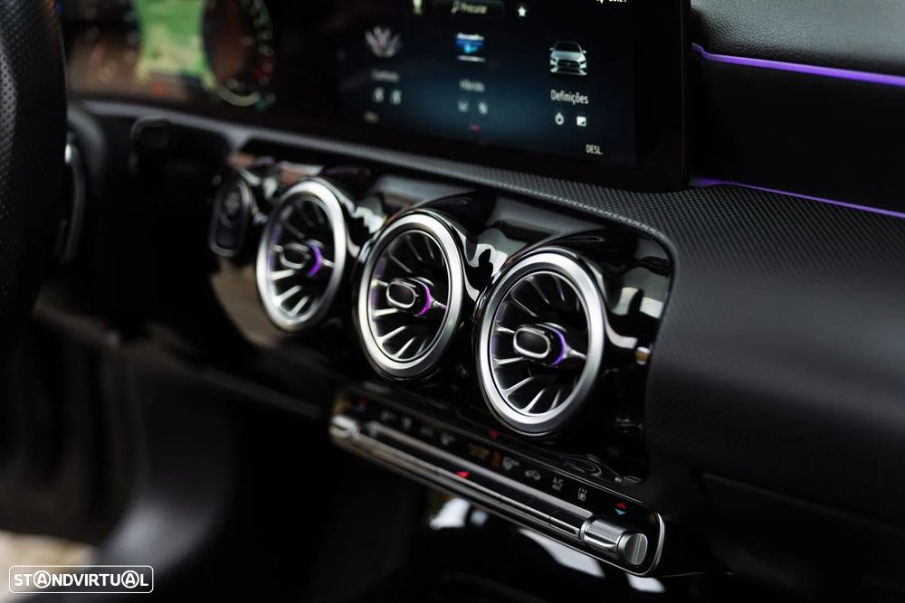 Mercedes-Benz A 250 e 8G-DCT AMG Line - 25