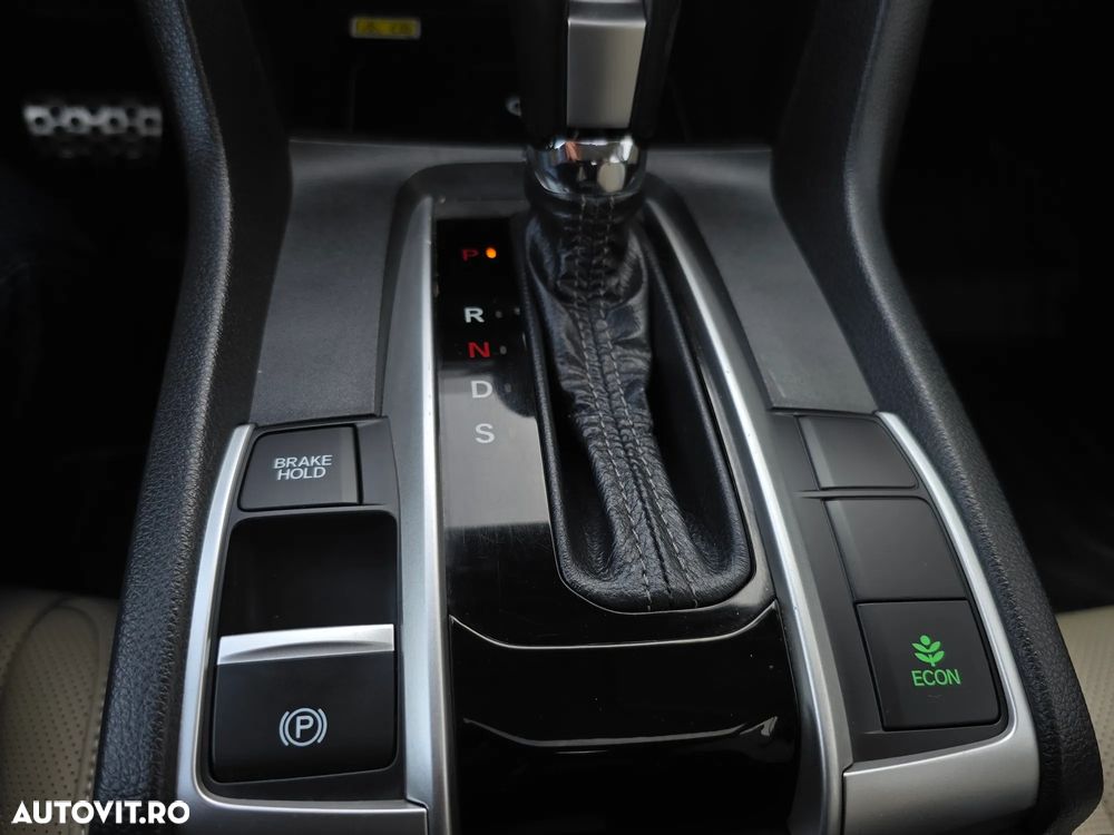 Honda Civic Sedan 1.5 VTEC Turbo CVT Executive - 17