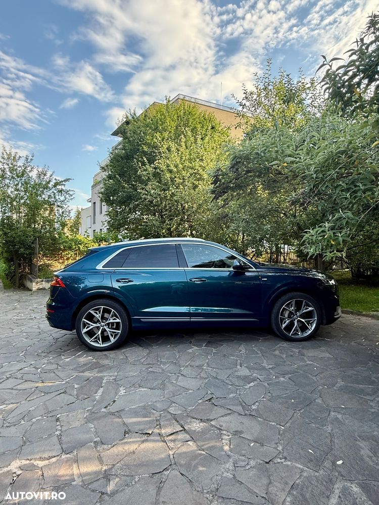 Audi Q8 - 6