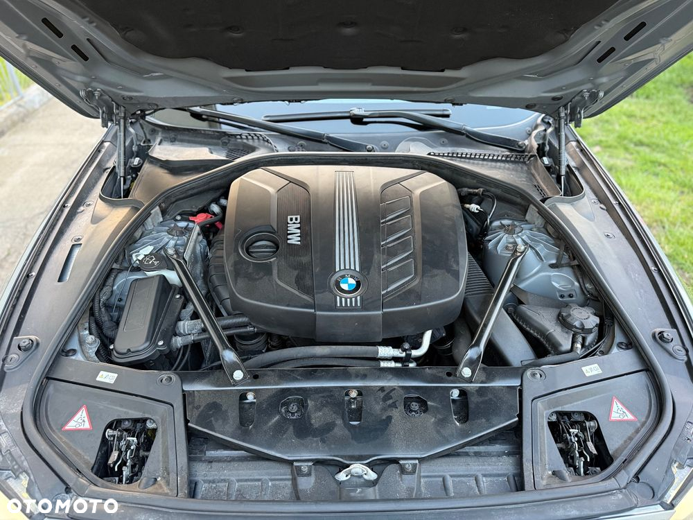 BMW Seria 5 520d Efficient Dynamics Edition - 25