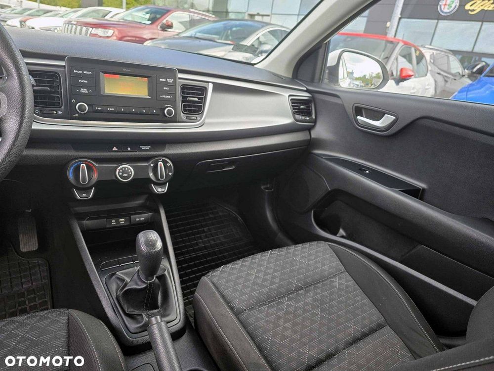 Kia Rio 1.4 crdi M - 22