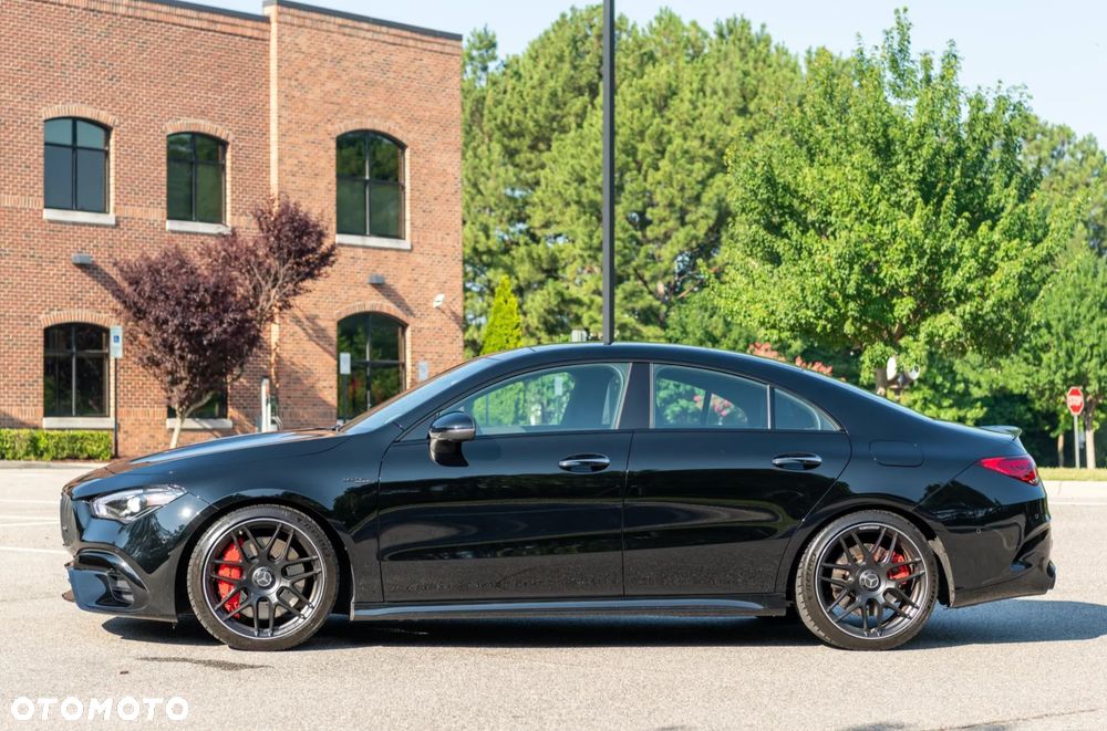 Mercedes-Benz CLA - 4