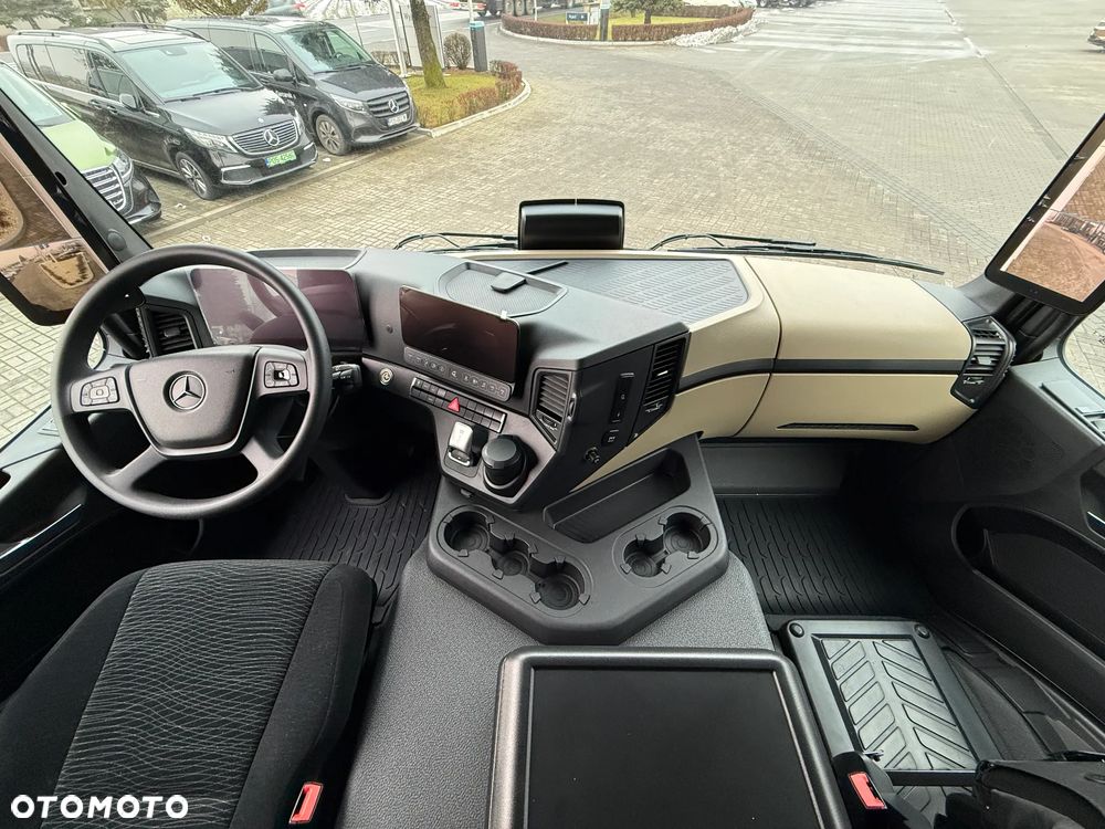 Mercedes-Benz Actros - 10